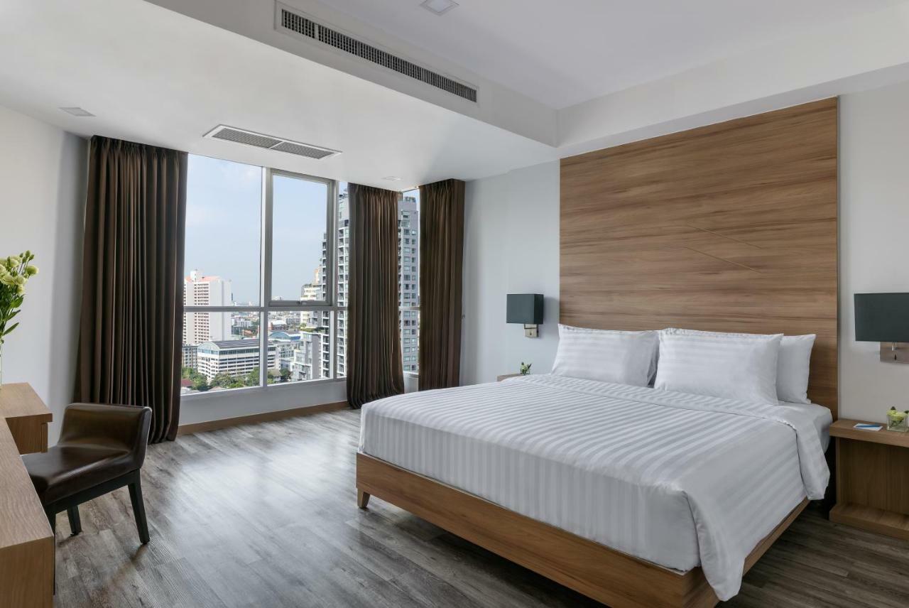 Adelphi Grande Sukhumvit Hotel Bangkok Exterior photo
