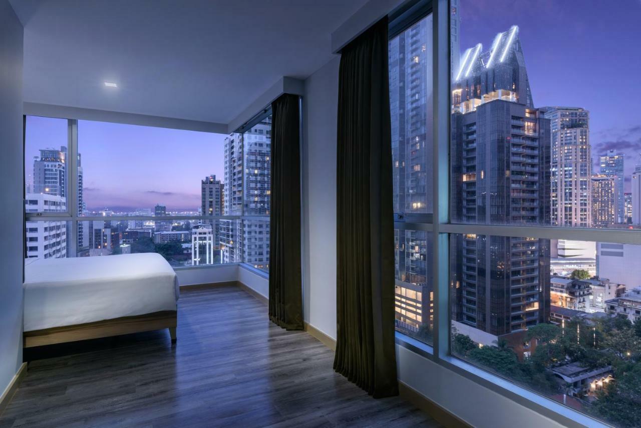 Adelphi Grande Sukhumvit Hotel Bangkok Exterior photo