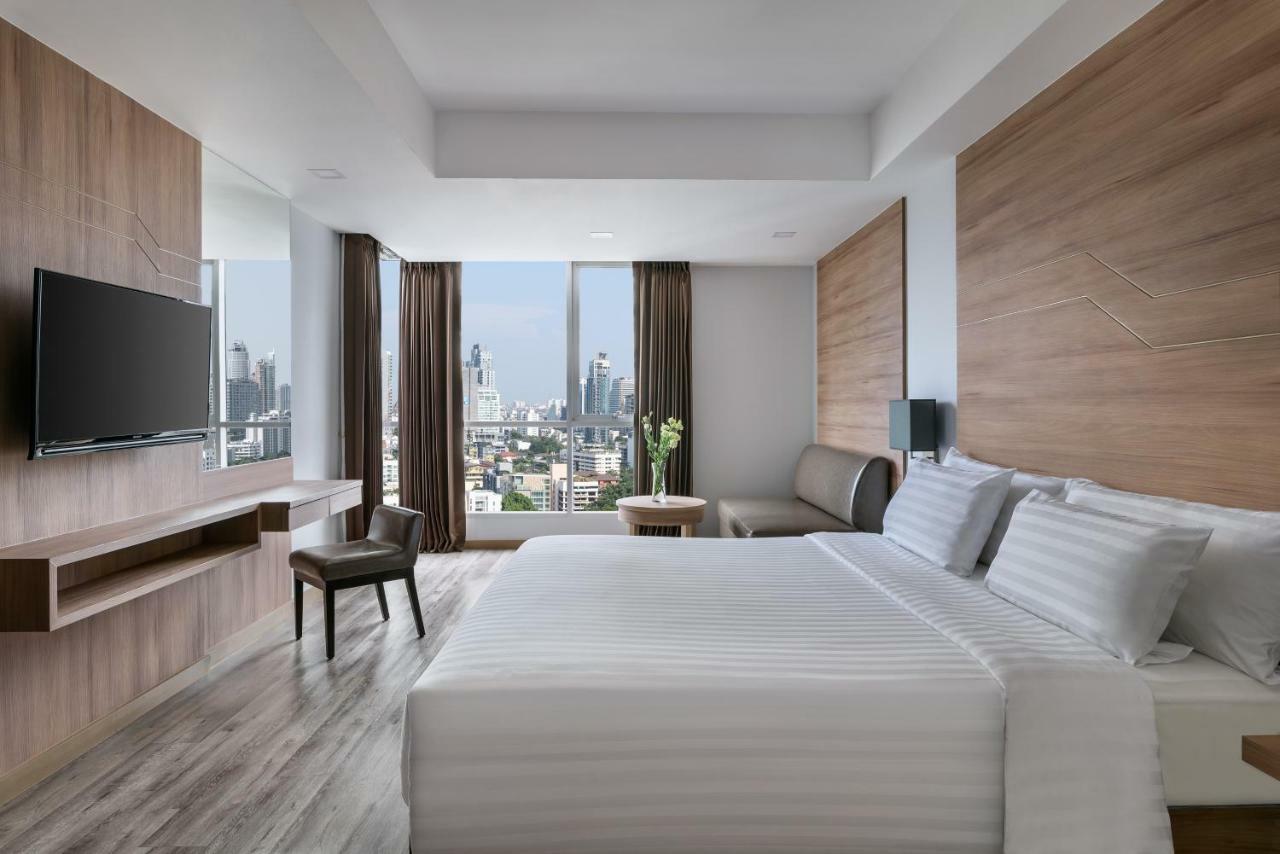 Adelphi Grande Sukhumvit Hotel Bangkok Exterior photo